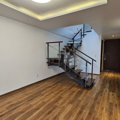 Rento Mo0derna Residencia En Contadero