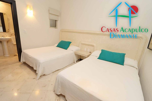 Imagen 22 de 30 de Cad Son Vida Petén Ph C8. Roof Garden Con Jacuzzi Y Asoleadero