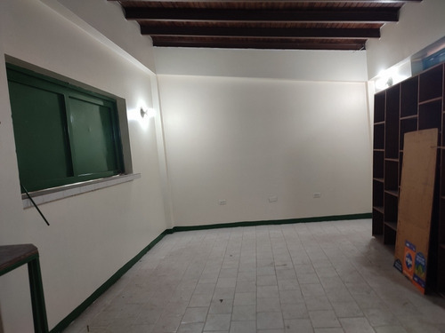 Imagen 4 de 12 de Jorge Sayegh Vende Local En Residencias Pascal.
