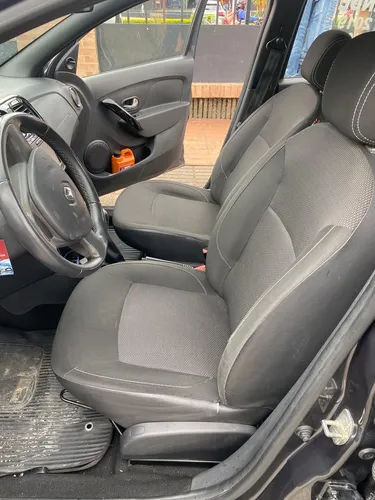 Renault Logan 1.6 Expression