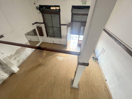 Imagen 10 de 25 de Venta De Edificio En Ciudad Vieja Con Cuatro Unidades.