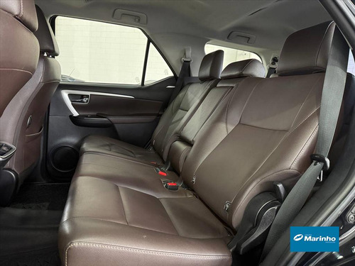 Toyota Hilux SW4 2.7 SRV 7 LUGARES 4X2 16V FLEX 4P AUTOMÁTICO