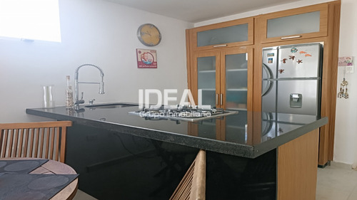 Ideal Vende Town House De 75 M² De Construccion Y De Terreno 166 M² En Conjunto Privado Paycla Tucacas