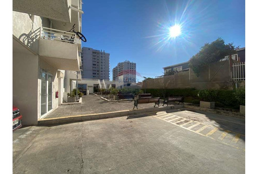 Vista Despejada A La Bahía