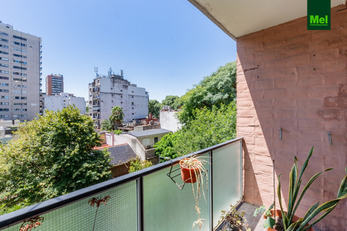 Semipiso 2 Amb En Alquiler Con Balcon, Coc/lavadero Indep