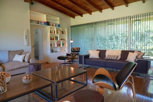 Imagen 6 de 30 de Casa Dos Dormitorios