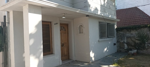 Se Vende Casa En Los Hornos Sobre Avenida 60 Entre 143 Y 144