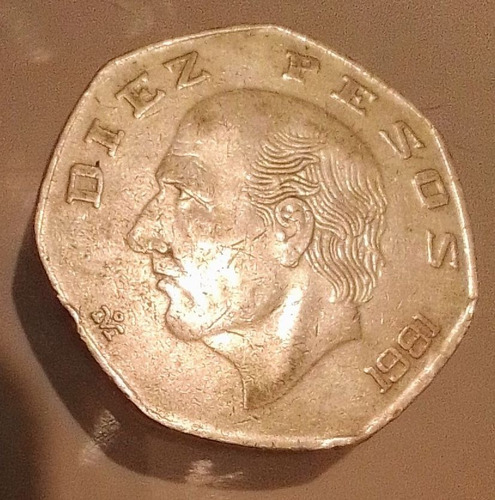 Moneda Antigua De $10.00 Heptagonal Con Efigie De Hidalgo
