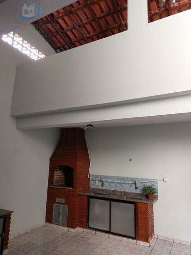 Imagem 7 de 15 de Excelente Oportunidade!!! Sobrado Com 3 Quartos, Sendo 1 Suíte, Cômodos Amplos Na Guilhermina. - Si1773