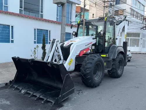 Retroexcavadora Terex Mecalac Tlb990