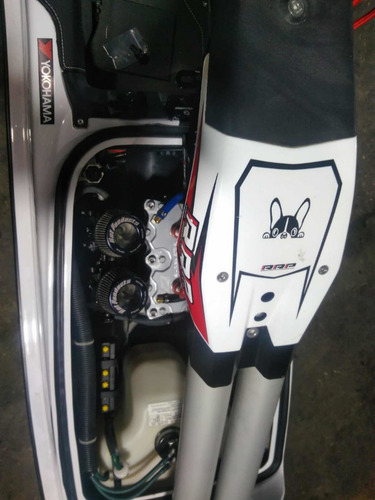 Imagen 5 de 25 de Yamaha Superjet 701 2017 C/accesorios Dissano Automotores