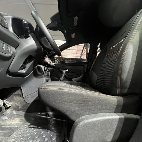 Renault Stepway INTENS MT 1.6CC 2023