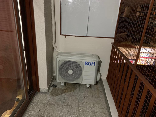 Imagen 3 de 10 de Caseros Centro En Venta Unico Departamento De 2 Ambientes Arriba De La Farmacia Central Sobre Urquiza F: 7953