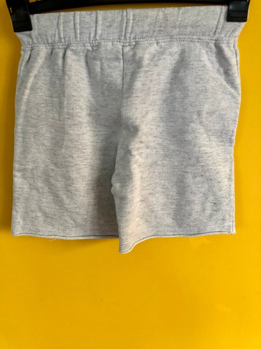 Short De Joggings De Algodon Gris De Niño Risckar Talle 3