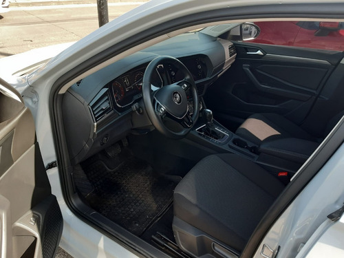Imagen 9 de 16 de Vw Vento Comfortline (1.4)tsi 150cv 2019