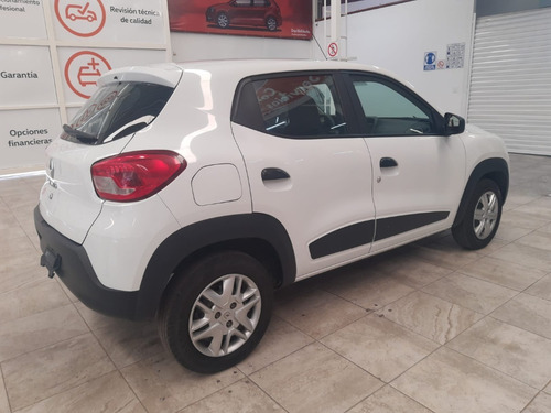 Imagen 11 de 14 de Kwid Intens Std