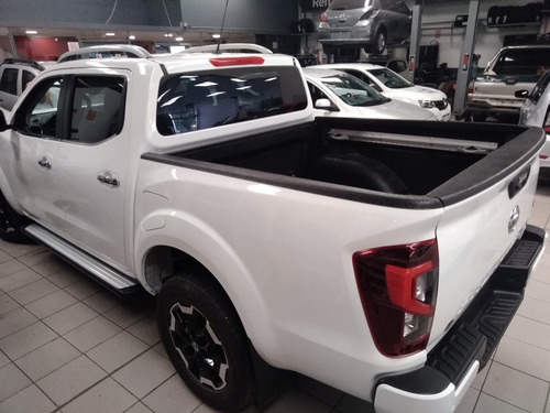 Imagen 2 de 7 de Nissan Frontier 4x2 Dc Diesel Le Mt