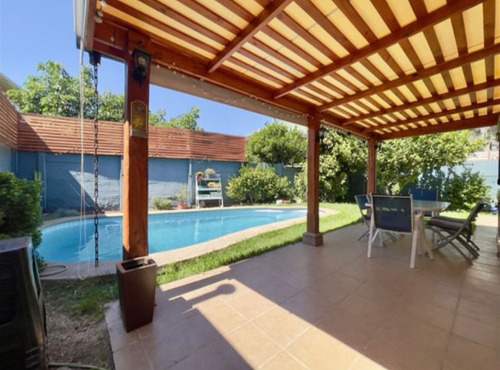 Venta Casa En Sector Cerrado Y Seguro (107115)