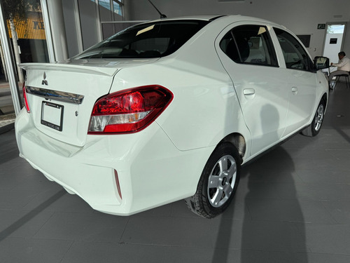 Mitsubishi Mirage 1.2 G4 GLX Cvt