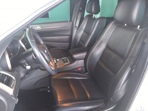 Grand Cherokee 3.6 Laredo 4x4 V6 24v Gasolina 4p Automático