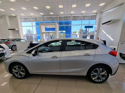 Imagen 3 de 25 de Chevrolet Cruze 1.4t Premier 5p .gl