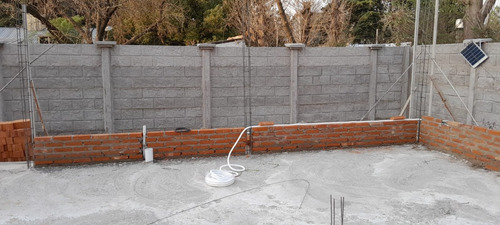 Amplia Casa De 3 Dormitorios. A Construir En 30 Días - No Son Prefabricadas