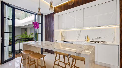 Pier 57 Unit 410