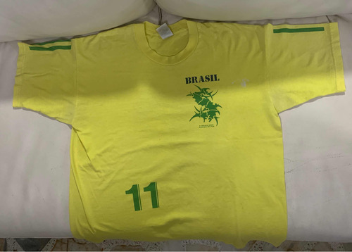Camiseta Vintage Sepultura 1996 Amarilla Futbol