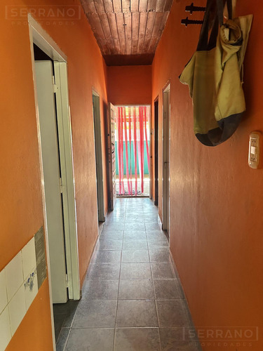 Venta. Casa 6 Ambientes Con Galpón. Capdevilla. Parque Sakura. Exaltacion De La Cruz