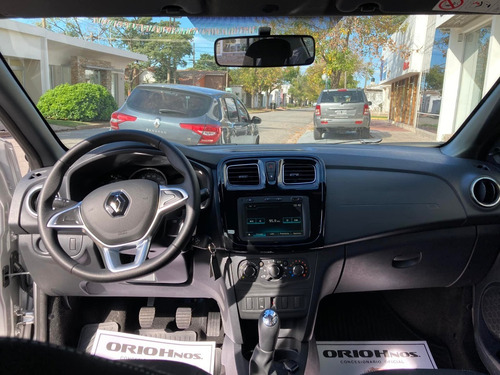 Imagen 9 de 15 de Renault Logan Zen Ph2 1.6 16v 0km My2022