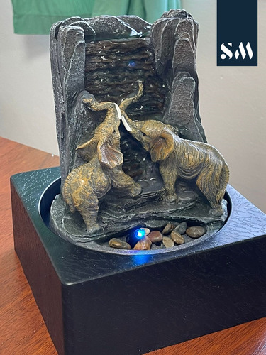 Fuente De Agua Mediana 23cm Elefantes + Luz Interior Zen