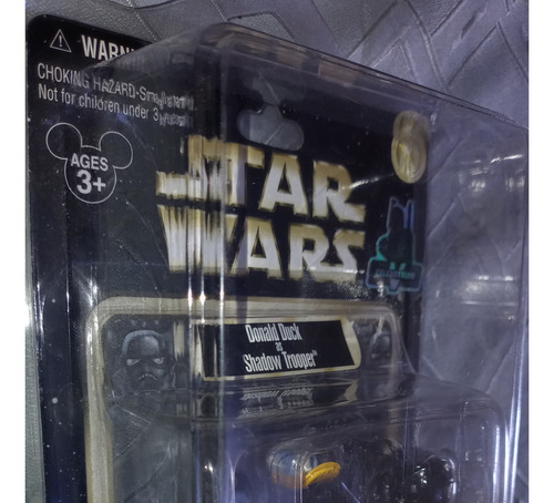 Star Wars Disney Parks Weekends Donald As Shadow Trooper Cel (Usado)