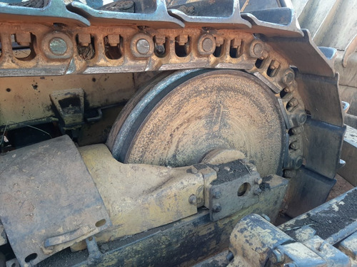 Trator De Esteira Caterpillar D4-e 1981 (com Embreagem)
