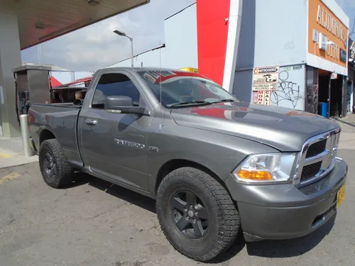 Dodge Ram 5.7 1500 Slt 4x2