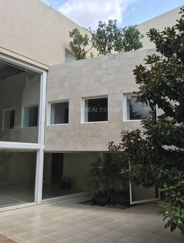 Bosques De Las Lomas De Arq. De Renombre. Casa Con Terrazas