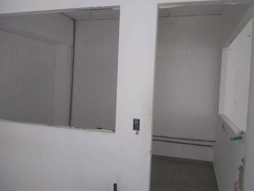 Imagen 6 de 13 de Bodega Con Oficina Y Seguridad 24/7 220 M² Av Colosio Cancún