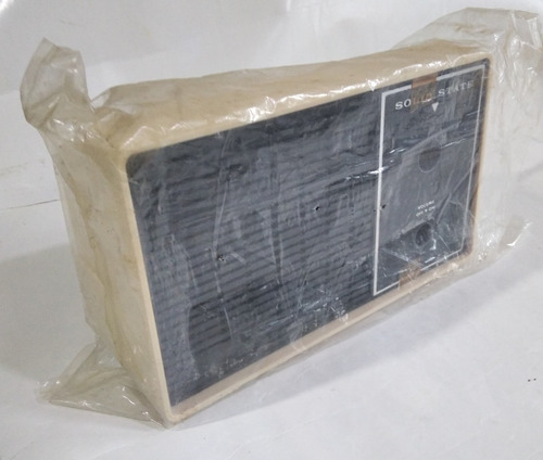 Radio Solid State (estado Solido) Hemphill School Vintage