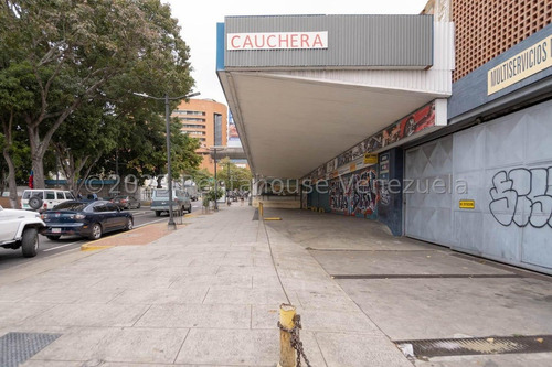 Galpon En Terreno De 3.126 M2 En Venta Chacao I