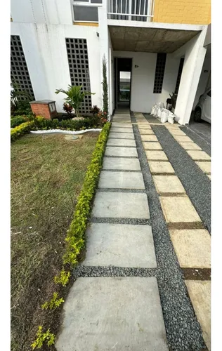 Venta Casa En Condominio De 118.8mt2 El Castillo, Jamundi.12113.