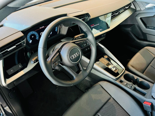 Imagen 7 de 18 de Audi A3 Sedan A5 Sportback A4 A1 Q2 Q2 Q3 S Rs Sline Stronic
