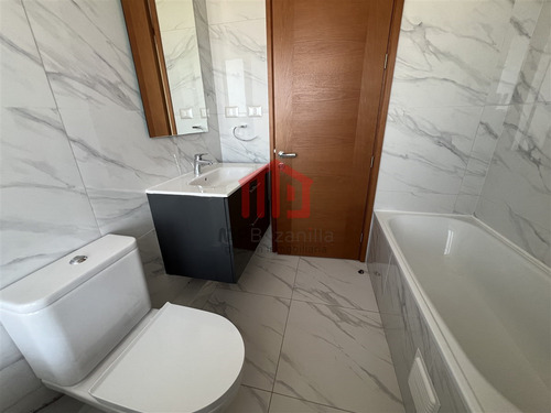 Depto De Lujo En Arriendo 2 Estac. - Sector La Foresta