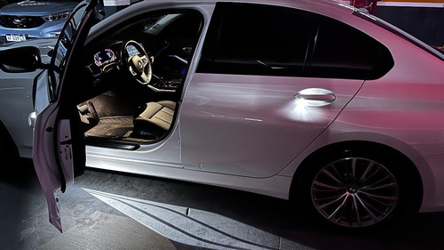 Imagen 13 de 25 de Bmw Serie 3 G20 2019 330i Sedan Sport Line 252cv Shadow