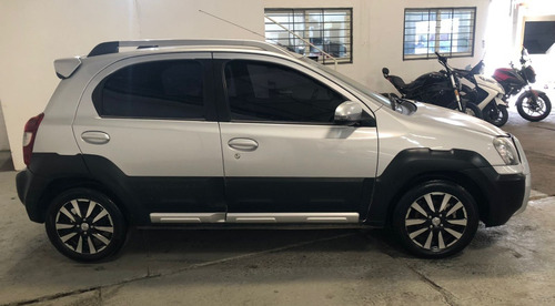 Toyota Etios 1.5 Cross