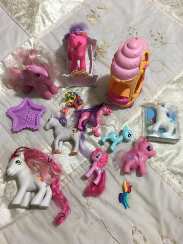 My Little Pony Set De 9 Ponys Más Juguetes Y Accesorios (Usado)