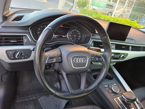 Audi A4 2.0 T Select 190hp Dsg