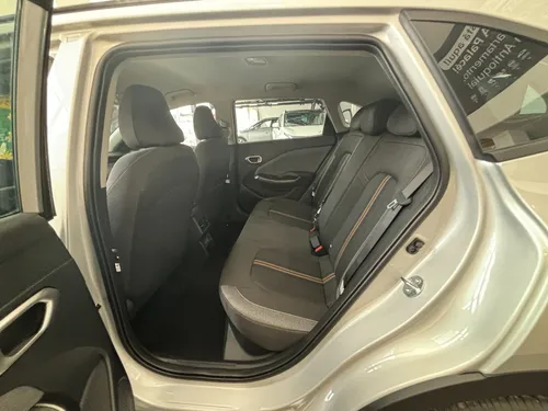 Kia K3 Cross 1.6 Zenith