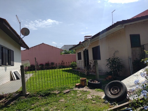 Casa Alto Padrão - 900 Metros De Terreno - Carambeí-pr