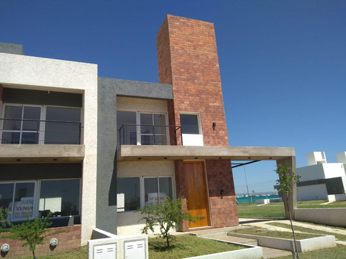 Venta Dúplex 2 Dorm San Ignacio Village Excelente Ubicación
