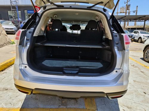 Nissan X-Trail 2.5 SENSE 4X2 CVT AT 5P