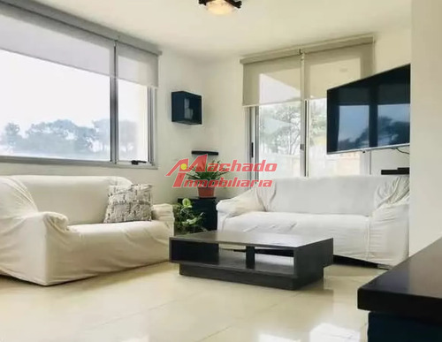 Espectacular Departamento De 3 Dormitorios Con Parrillero Propio En Punta Del Este